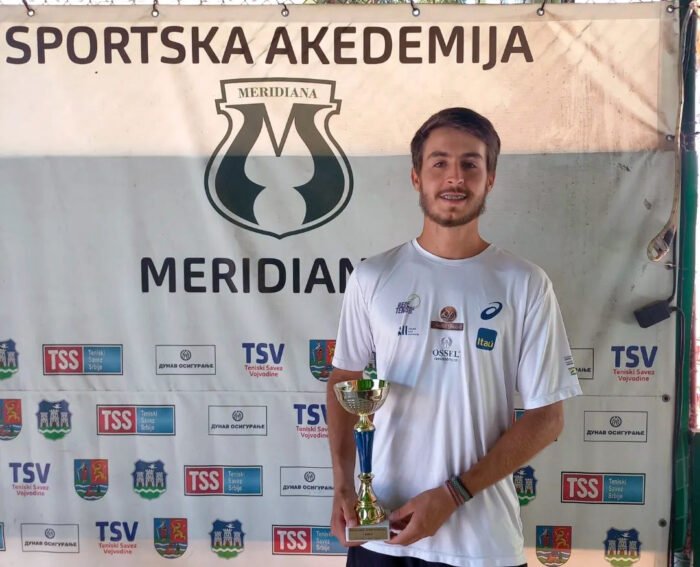 nicolas campeão profissional na servia