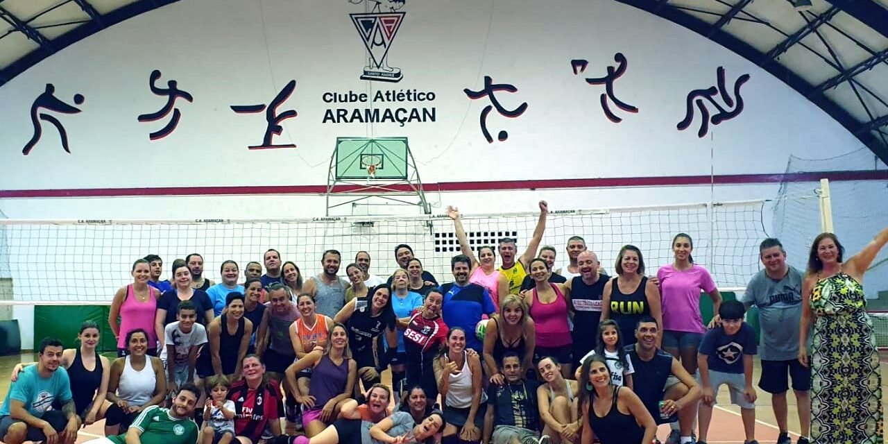 Amistoso de vôlei: maridos x esposas – Clube Atlético Aramaçan