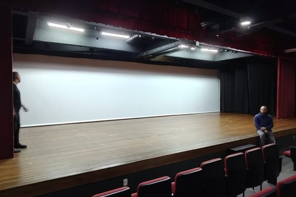 Substituição do ciclorama do Teatro Aramaçan (10/06/2025)